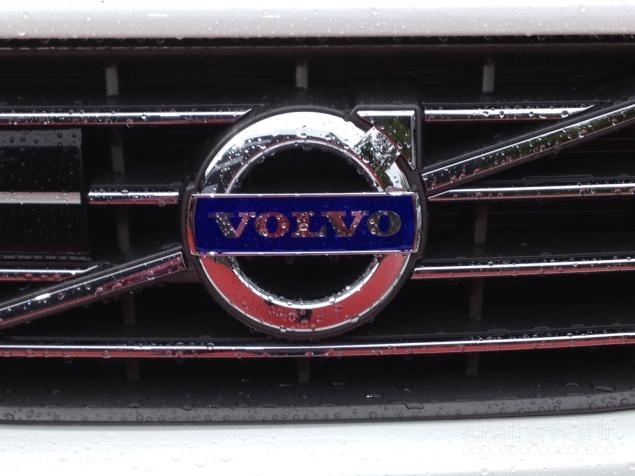 Volvo V60 dalys